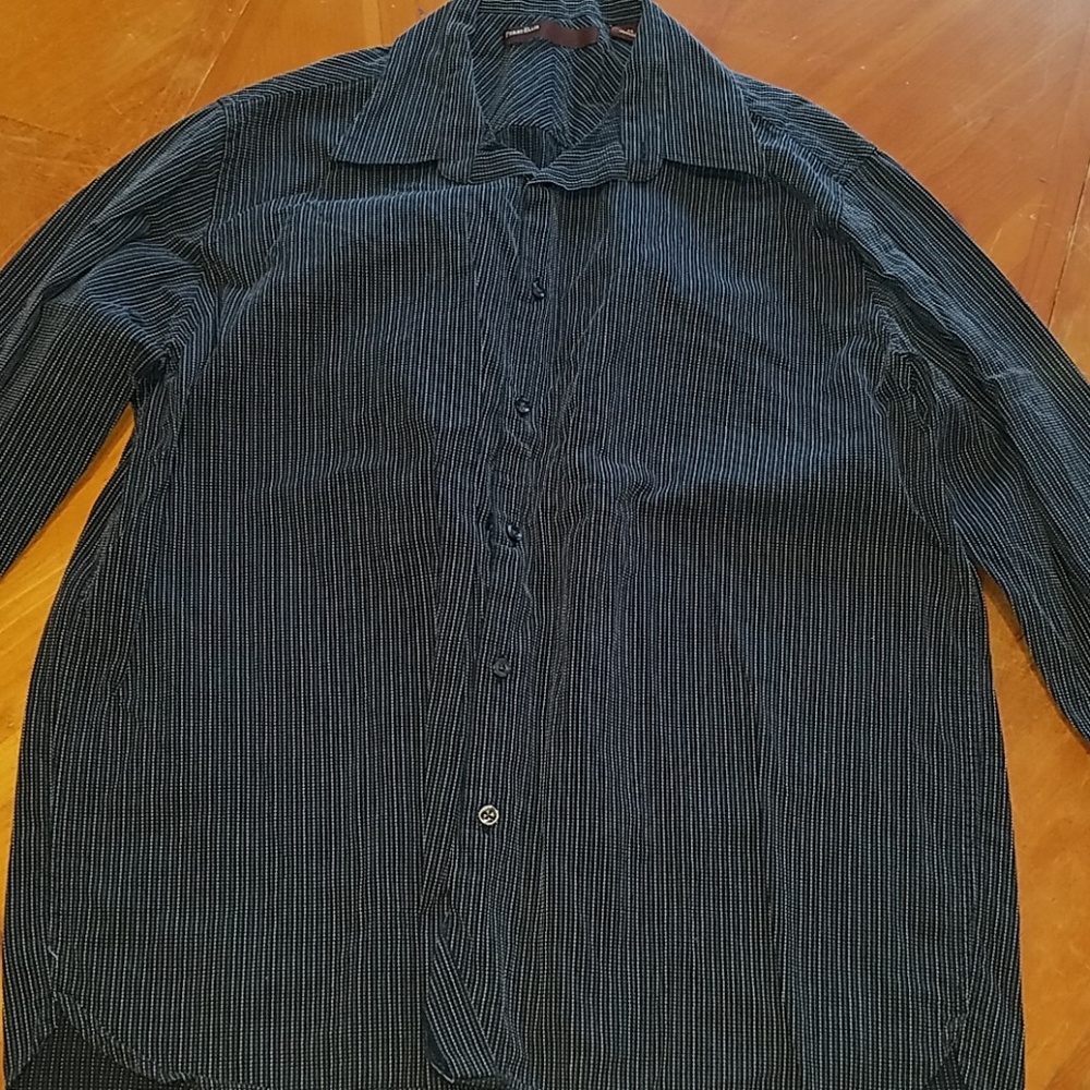 Perry Ellis mens button down shirt